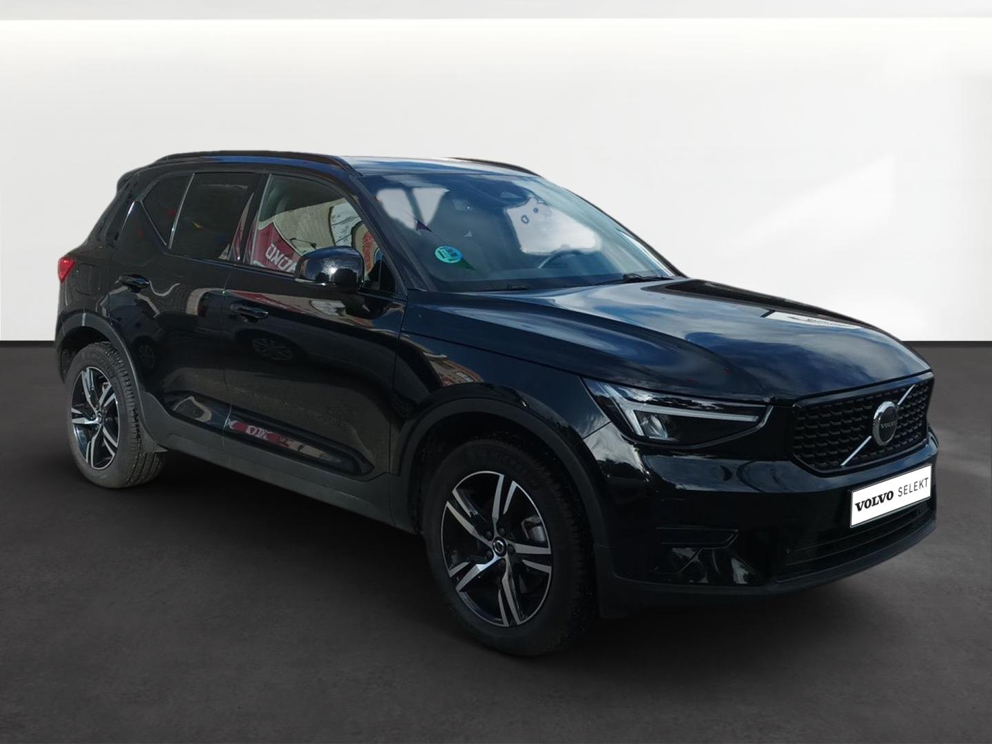 XC40 2.0 B3 PLUS DARK AUTO 163 5P