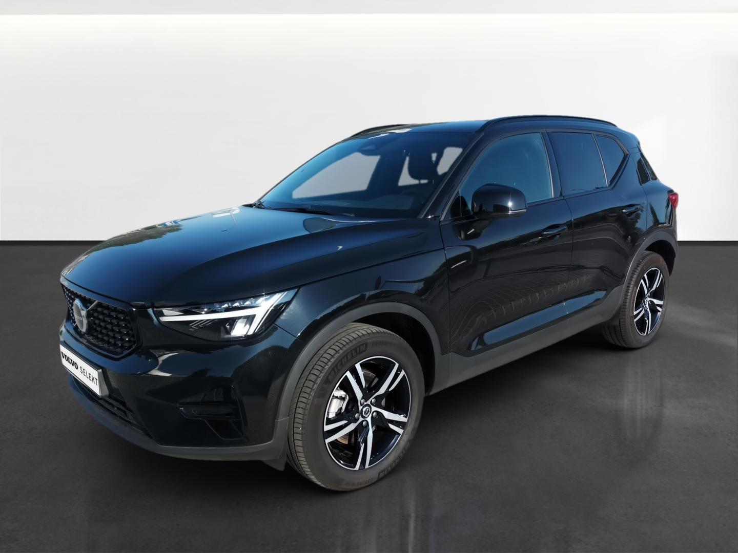 XC40 2.0 B3 PLUS DARK AUTO 163 5P