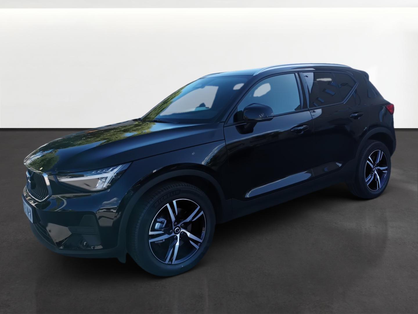 XC40 2.0 B3 MHEV CORE DCT 163 5P