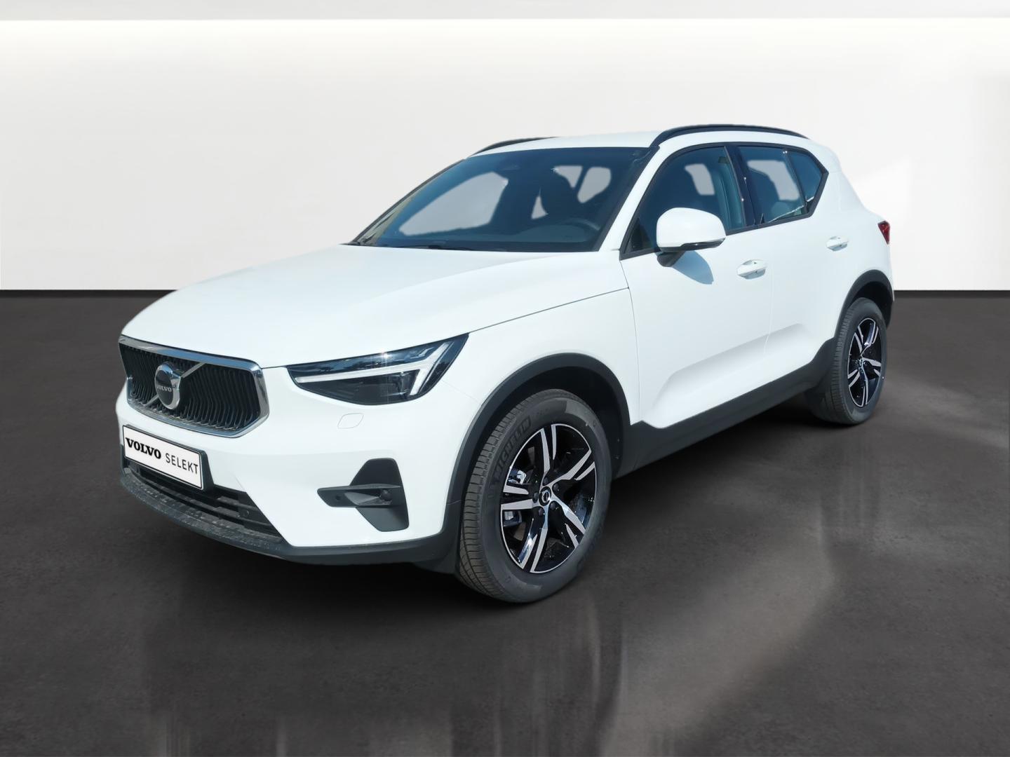 XC40 2.0 B3 MHEV CORE DCT 163 5P