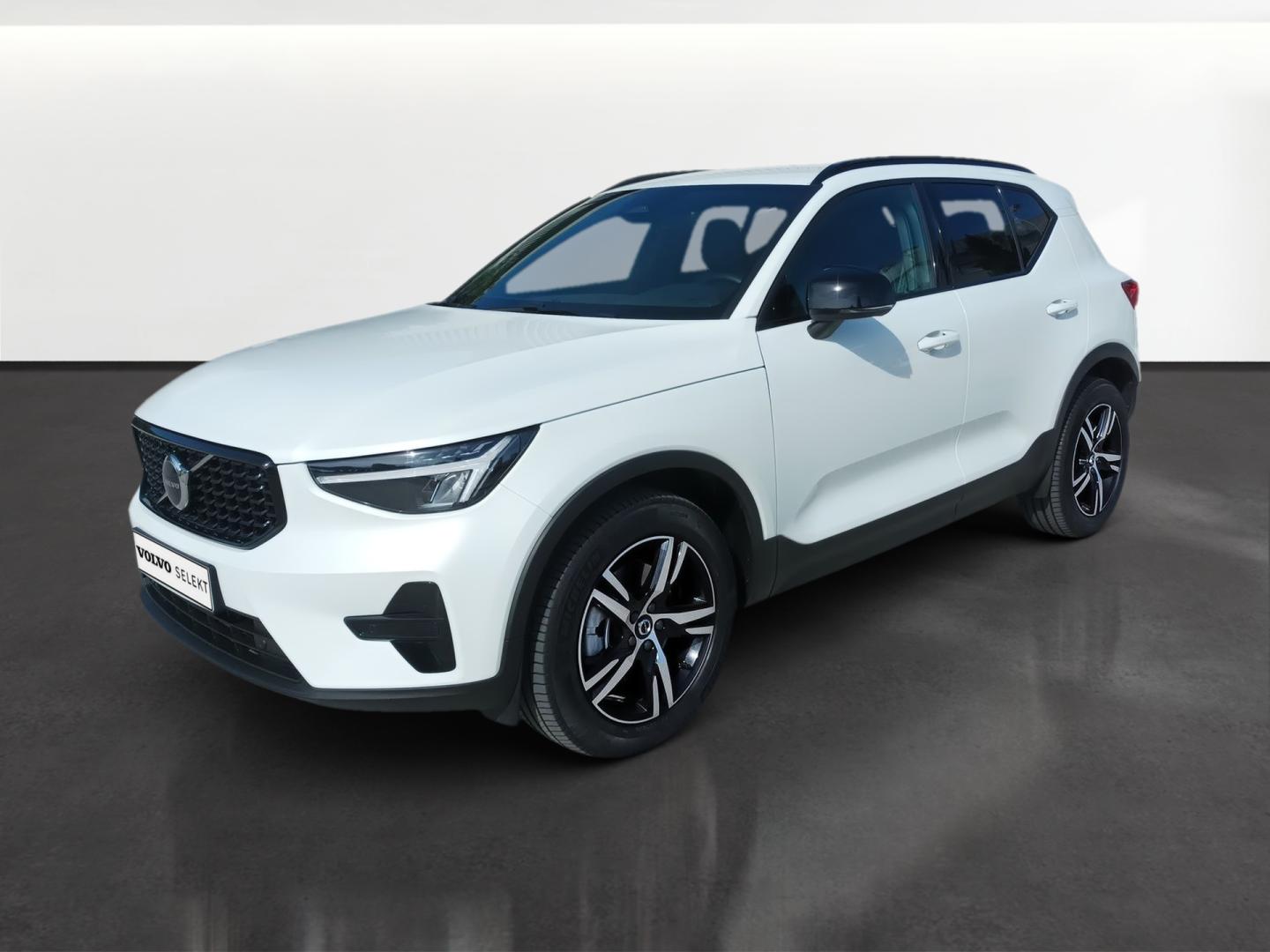XC40 2.0 B3 MHEV PLUS DARK DCT 163 5P
